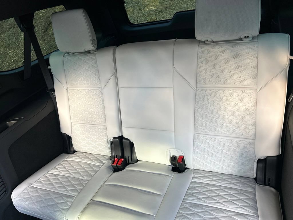 Used 2026 Cadillac Escalade ESV Platinum Sport AWD/4WD image 58