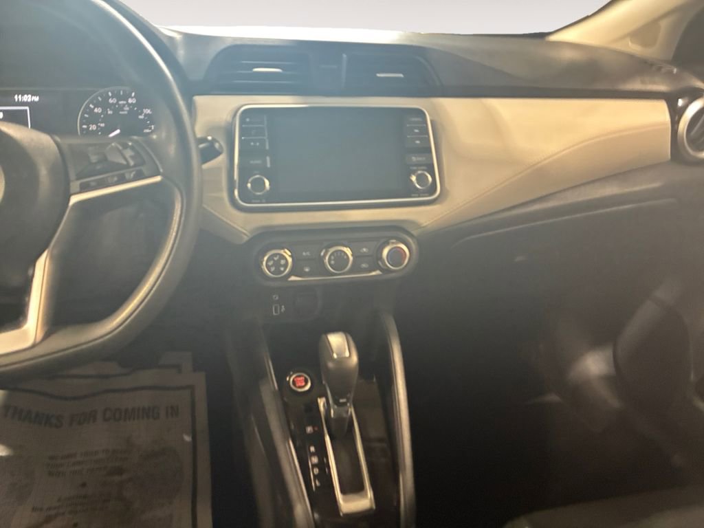 Used 2021 Nissan Versa SV image 11