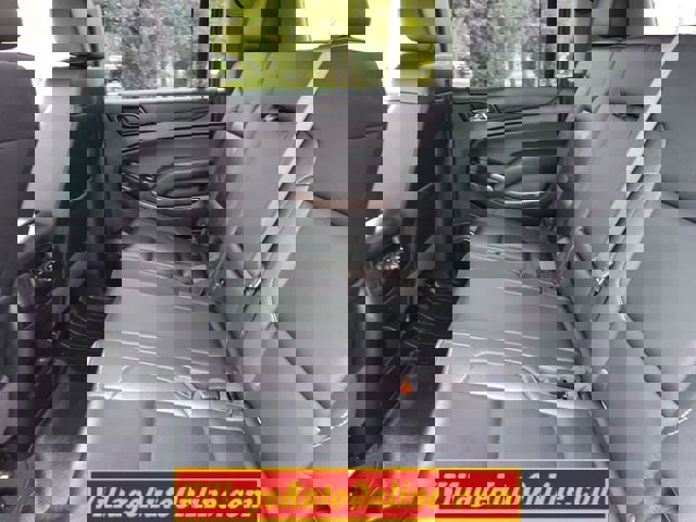 Used 2020 Chevrolet Suburban LT image 26