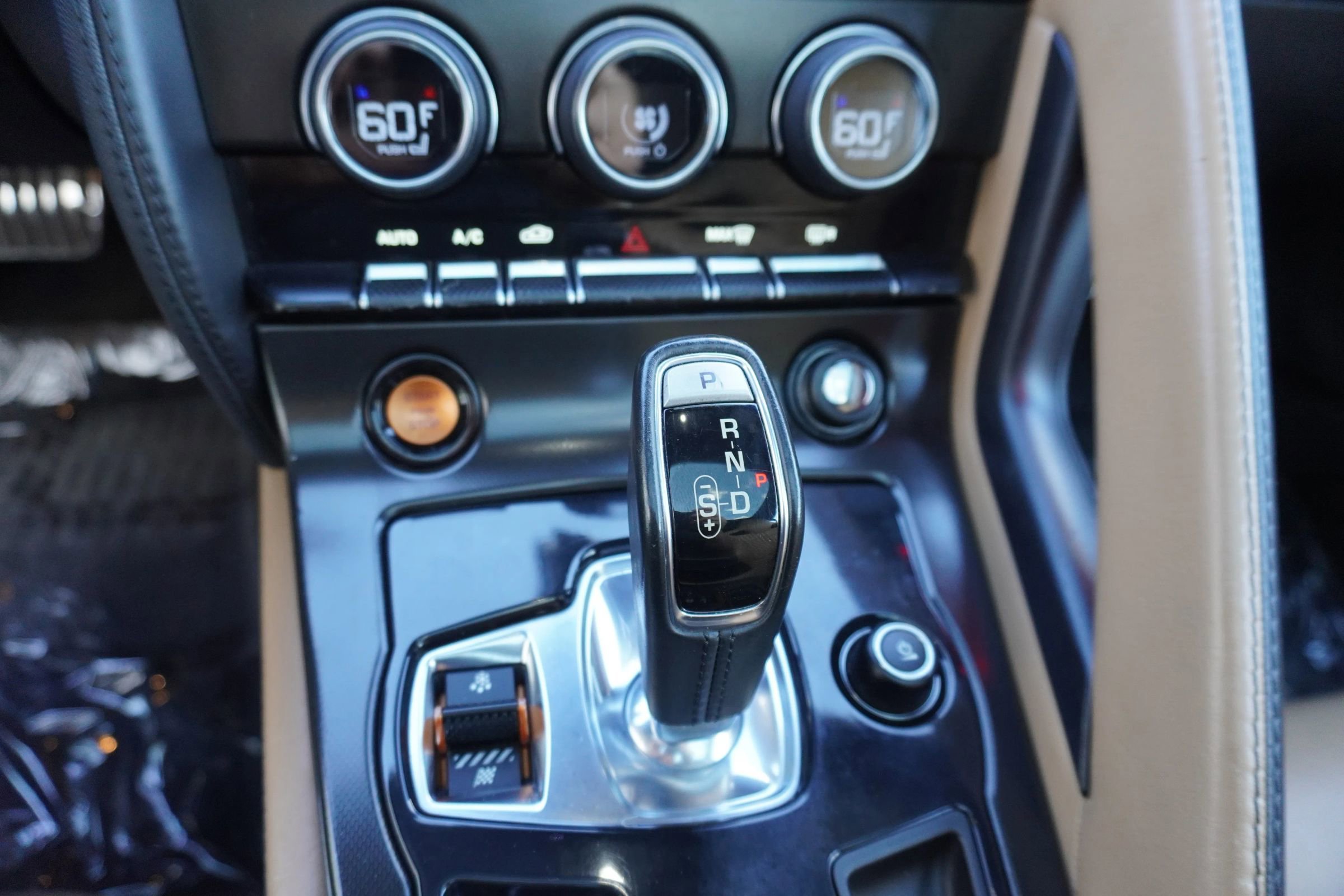 Used 2015 Jaguar F-TYPE S RWD image 17