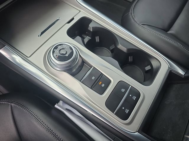 Used 2023 Ford Explorer XLT w/ Equipment Group 202A RWD image 25