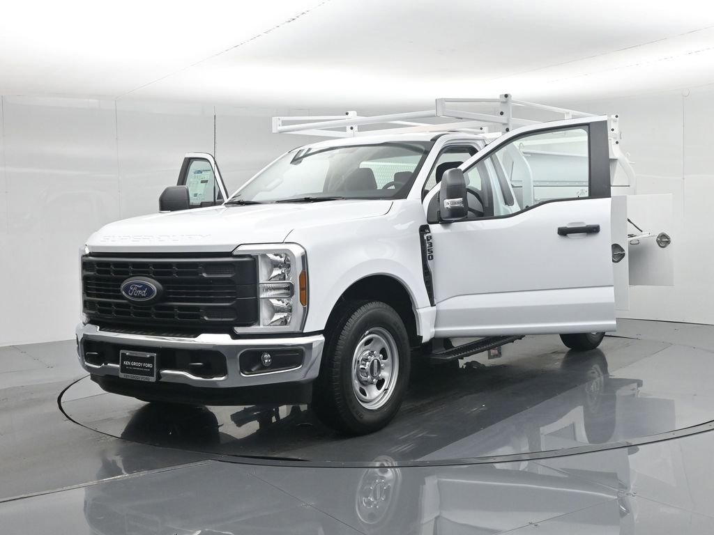 New 2026 Ford F350 XL w/ XL Chrome Package image 39