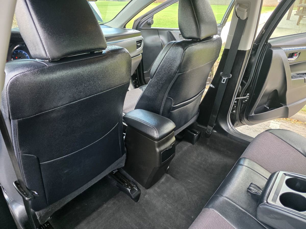 Used 2016 Toyota Corolla S FWD image 18