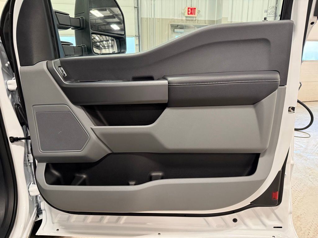 New 2026 Ford F250 XLT w/ 360-Degree Camera Package AWD/4WD image 14