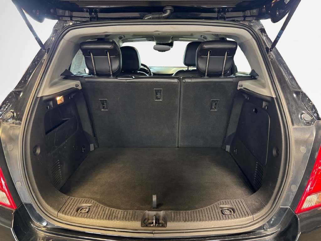 Used 2019 Chevrolet Trax Premier AWD/4WD image 25