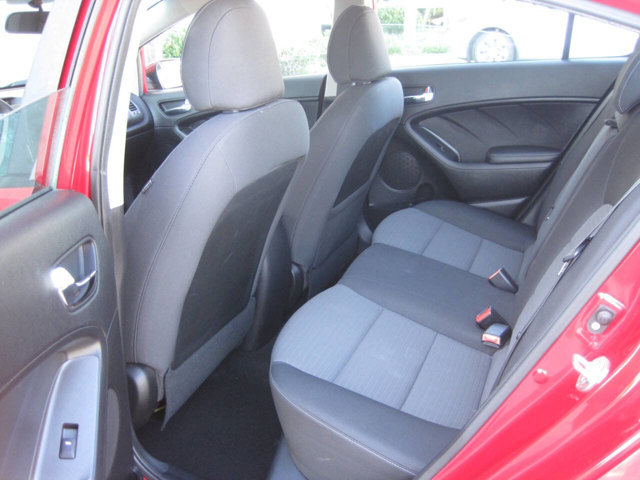 Used 2015 Kia Forte LX w/ Popular Package image 22