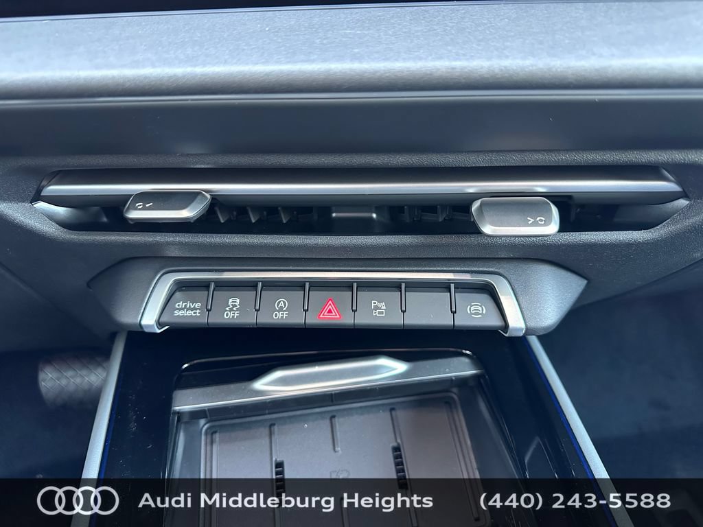 New 2026 Audi Q3 quattro 2.0T AWD/4WD image 26