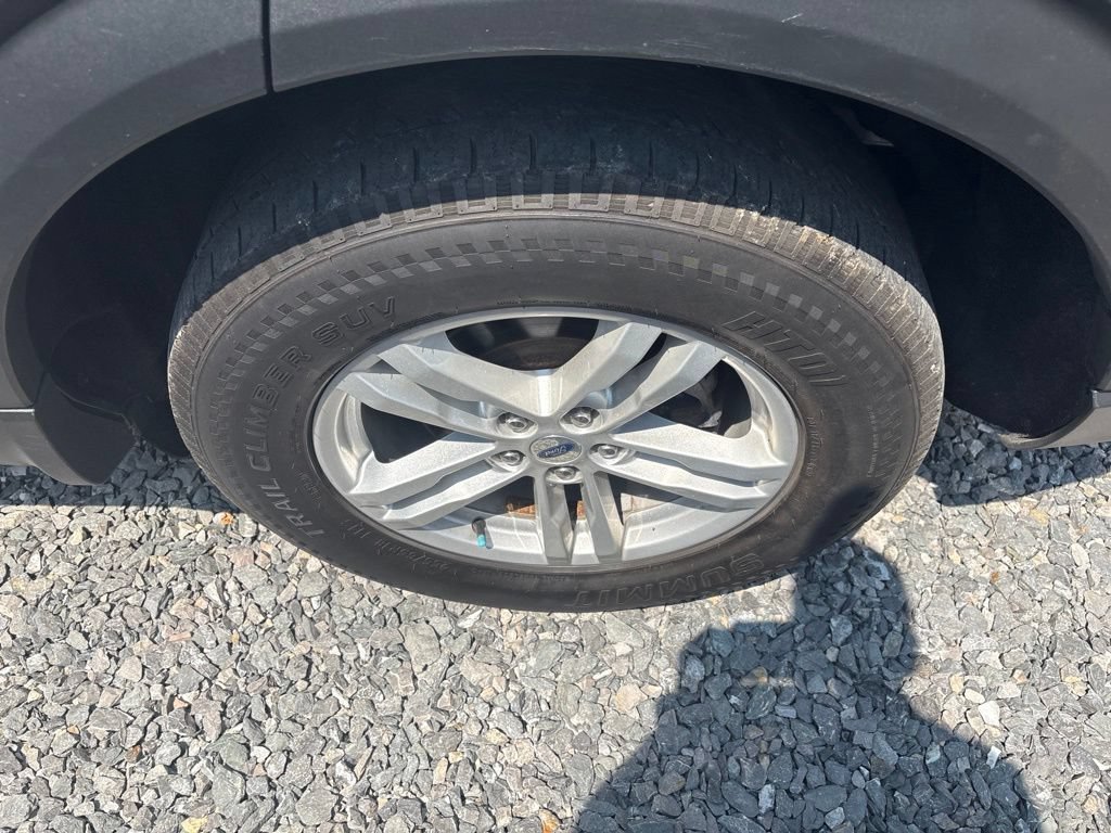 Used 2021 Ford Explorer XLT AWD/4WD image 5
