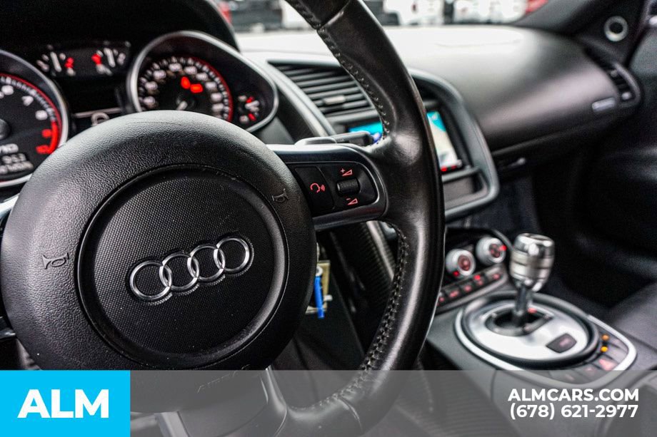 Used 2011 Audi R8 V10 image 34