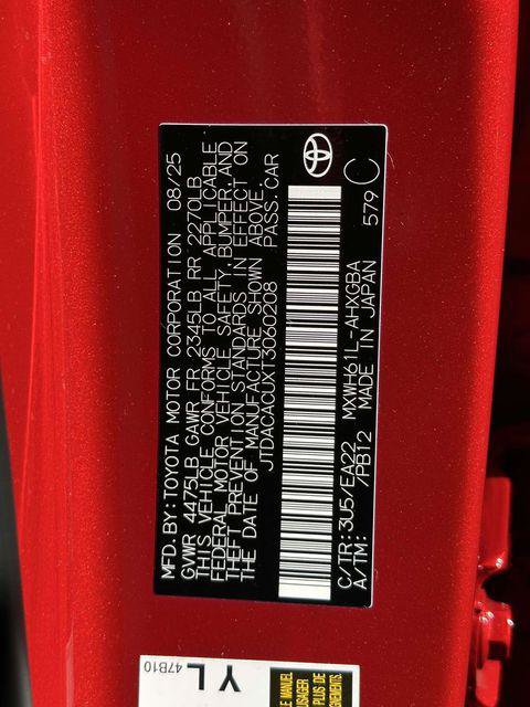 Certified 2026 Toyota Prius Plug-In Hybrid FWD image 40