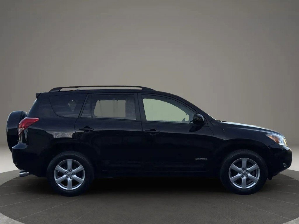 Used 2007 Toyota RAV4 Limited AWD/4WD image 9
