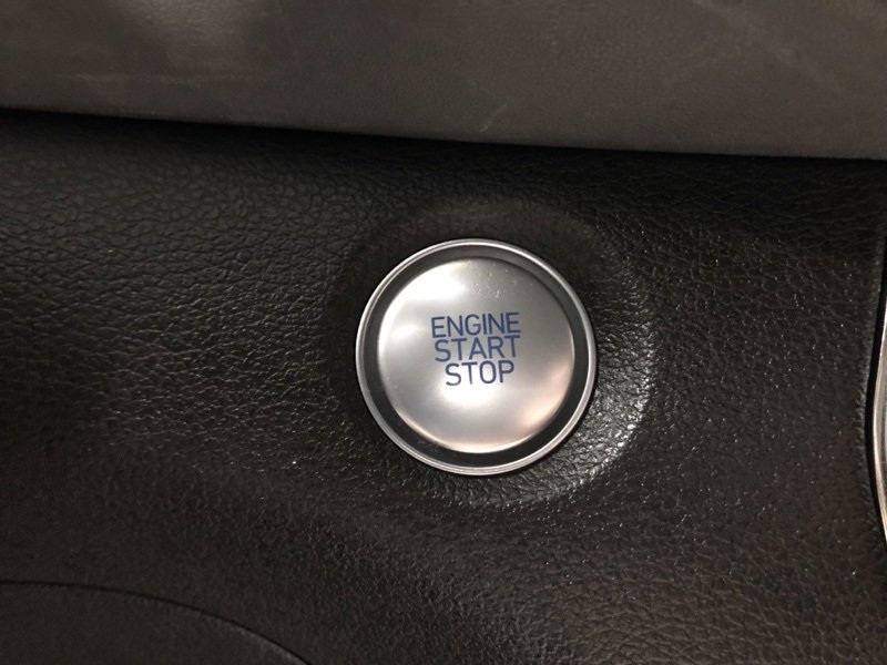 Used 2019 Hyundai Santa Fe SEL image 25