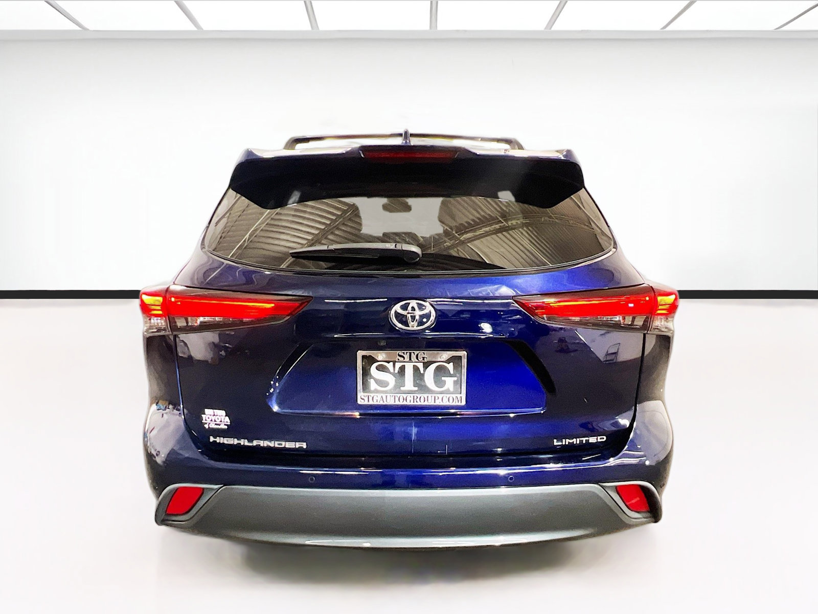 Used 2021 Toyota Highlander Limited FWD image 5