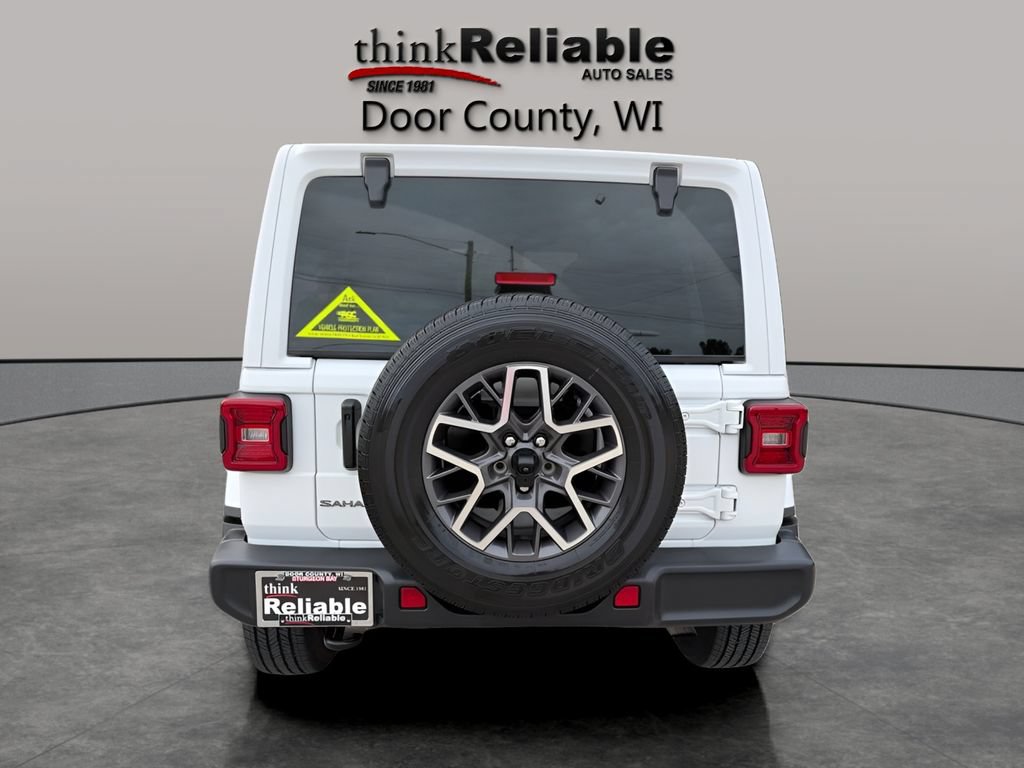 Used 2026 Jeep Wrangler Unlimited Sahara AWD/4WD image 5