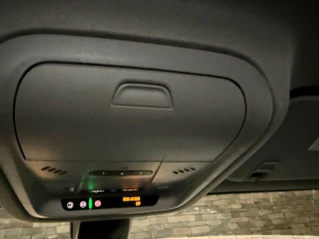 Used 2019 GMC Acadia SLT w/ LPO, Floor Liner Package FWD image 28