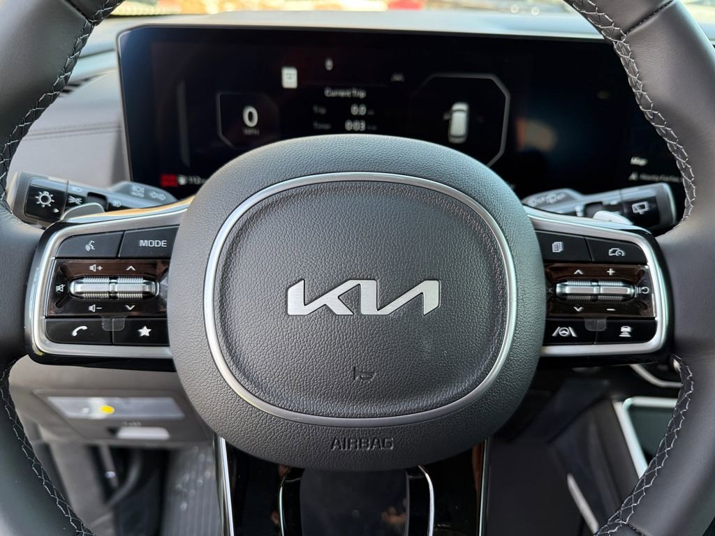 New 2026 Kia Carnival SX w/ SX Dark Edition Package FWD image 23
