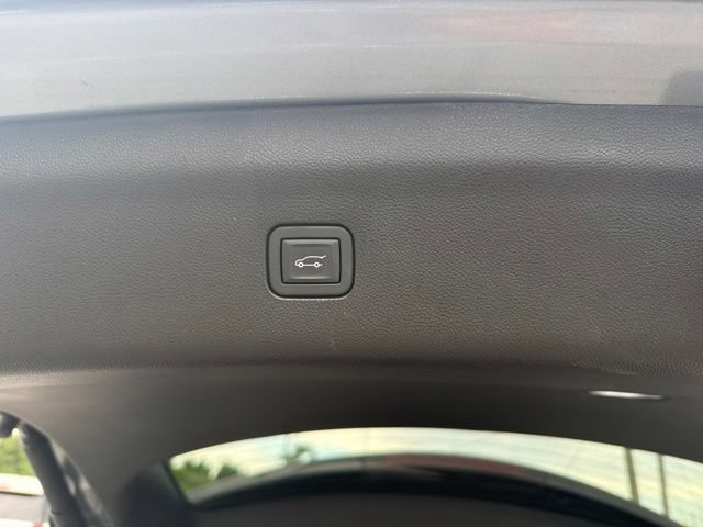 Used 2023 Buick Enclave Essence FWD image 36