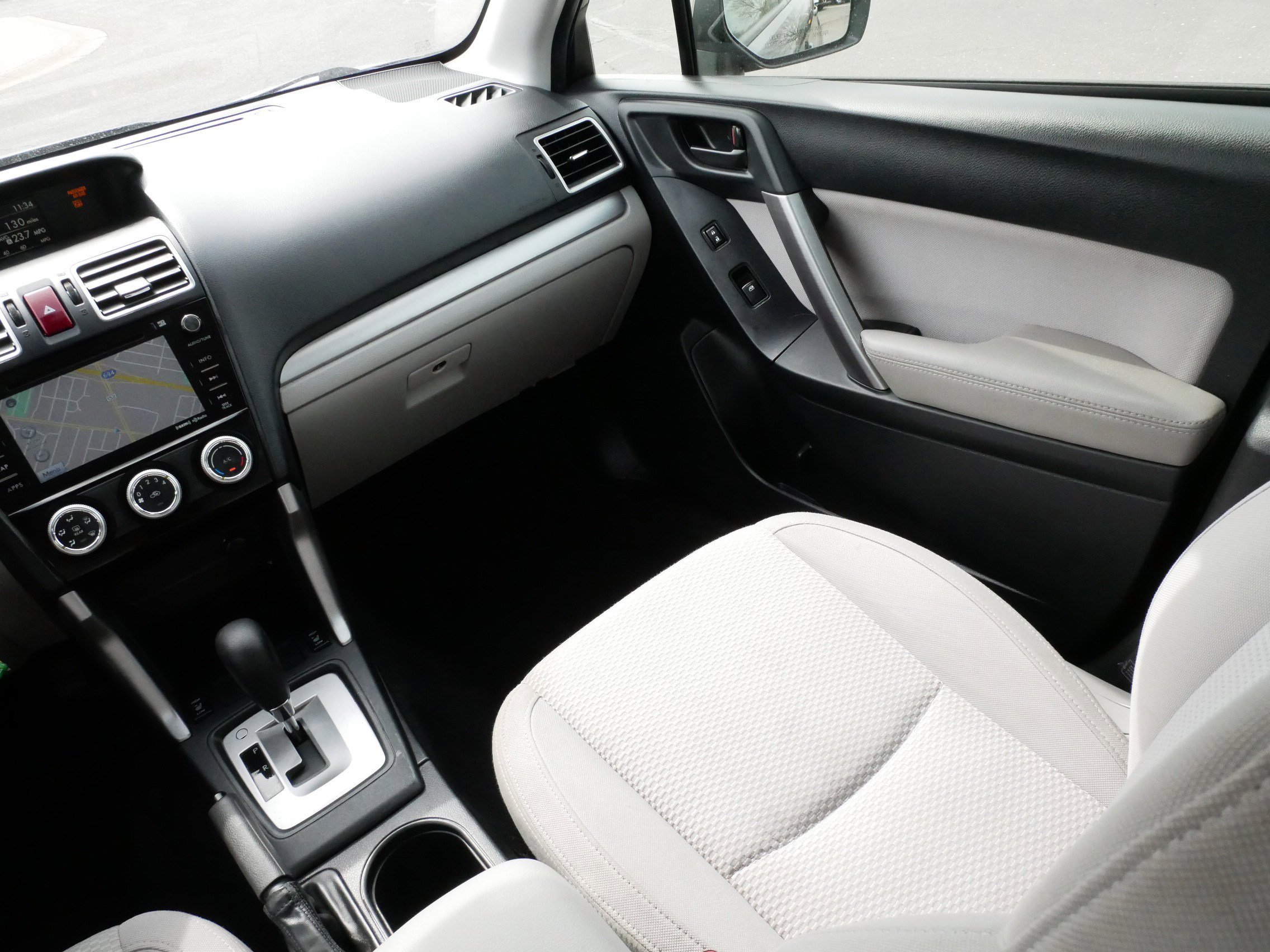 Used 2016 Subaru Forester 2.5i Premium image 11