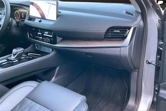 Certified 2025 Nissan Rogue Platinum w/ Platinum Premium Package image 15