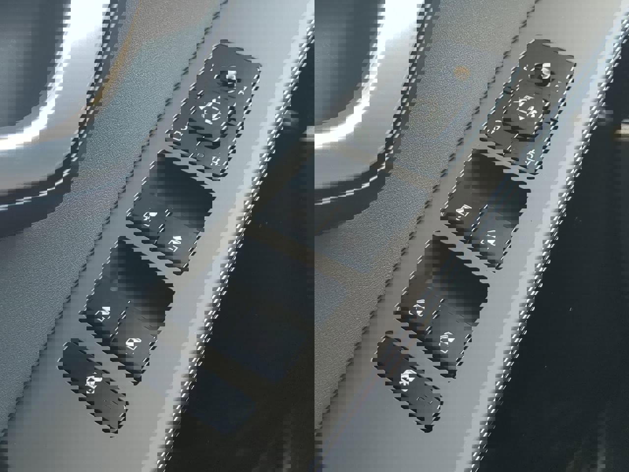 New 2025 Kia Niro EX w/ EX Cold Weather Package image 19