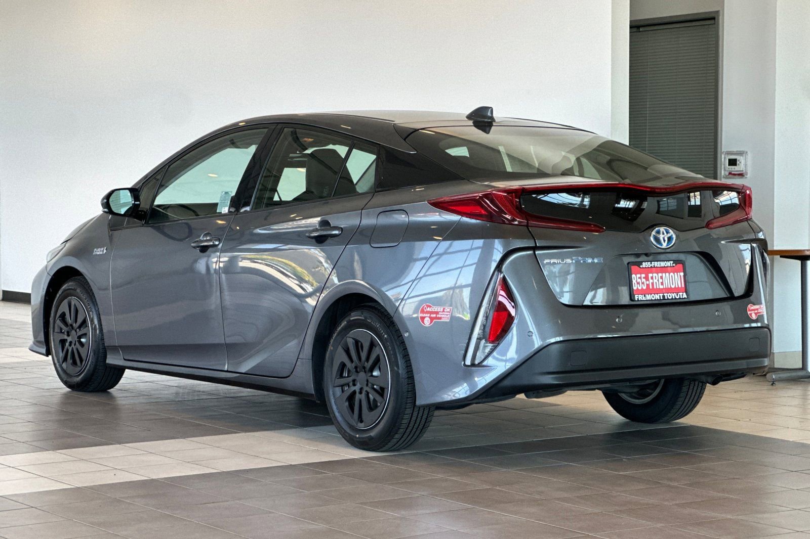 Certified 2017 Toyota Prius Prime Advanced image 6