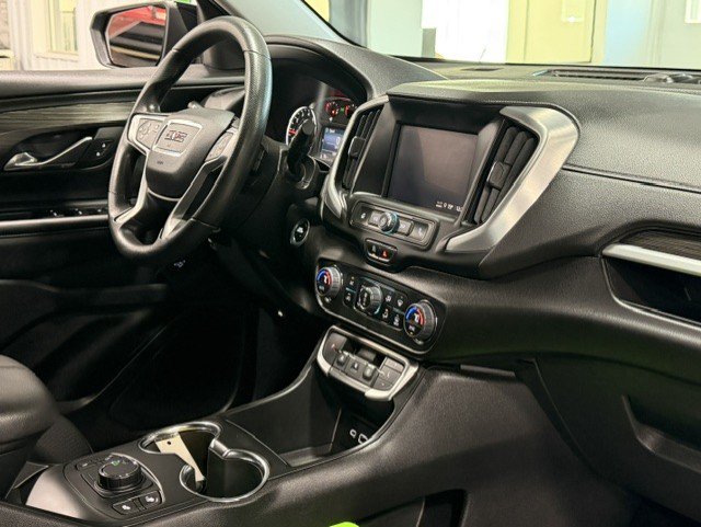 Certified 2024 GMC Terrain SLE w/ Driver Convenience Package FWD image 9