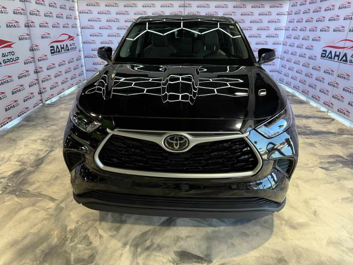 Used 2022 Toyota Highlander L FWD image 8