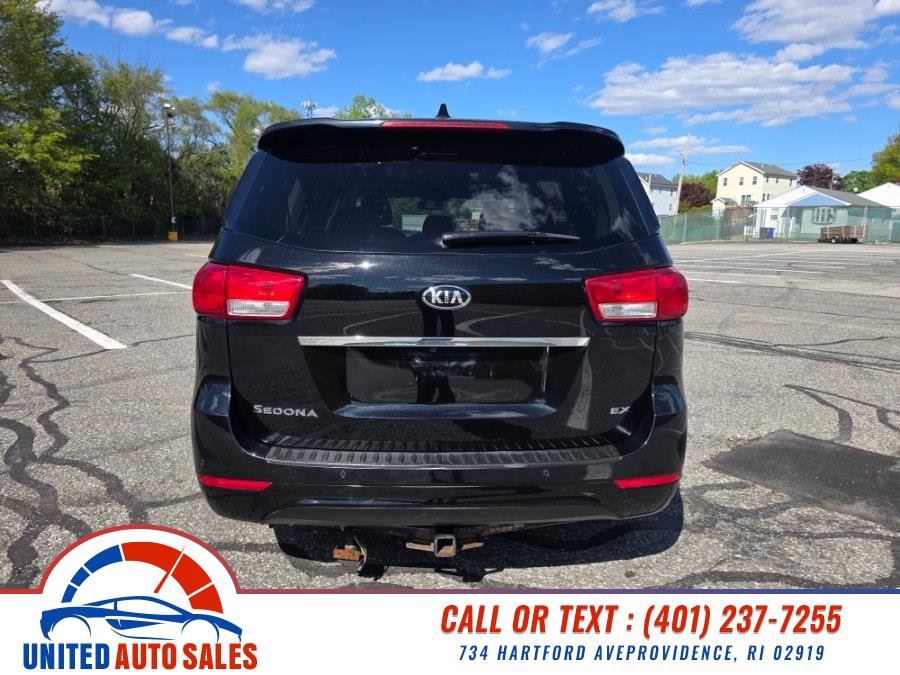Used 2017 Kia Sedona EX FWD image 4