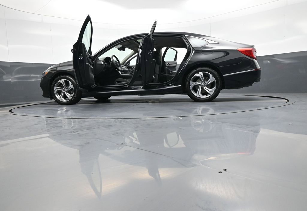 Used 2018 Honda Accord EX image 49