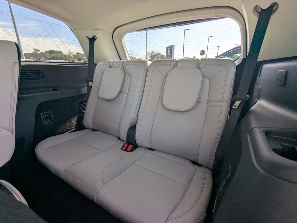 New 2025 Lincoln Aviator Reserve w/ Illumination Package image 14