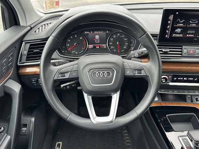 Used 2023 Audi Q5 2.0T Premium w/ Convenience Package image 18