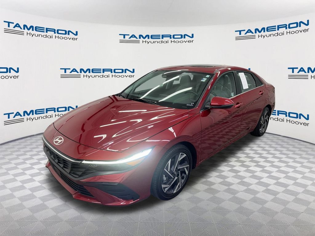Used 2025 Hyundai Elantra Limited