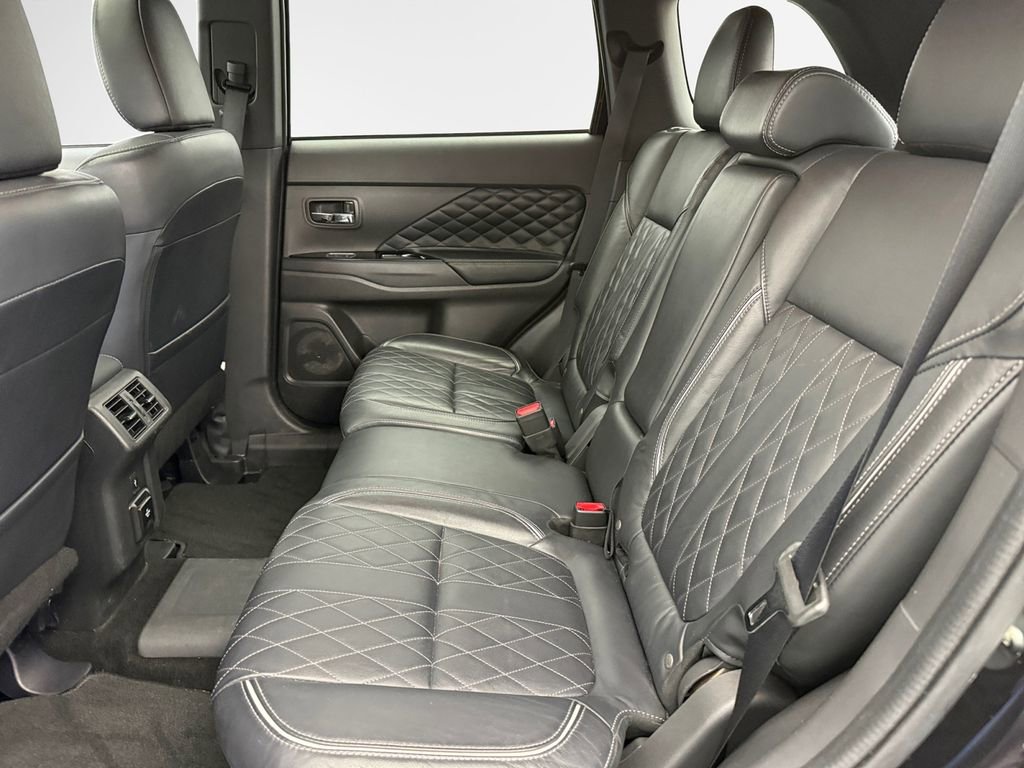 Used 2021 Mitsubishi Outlander GT image 23