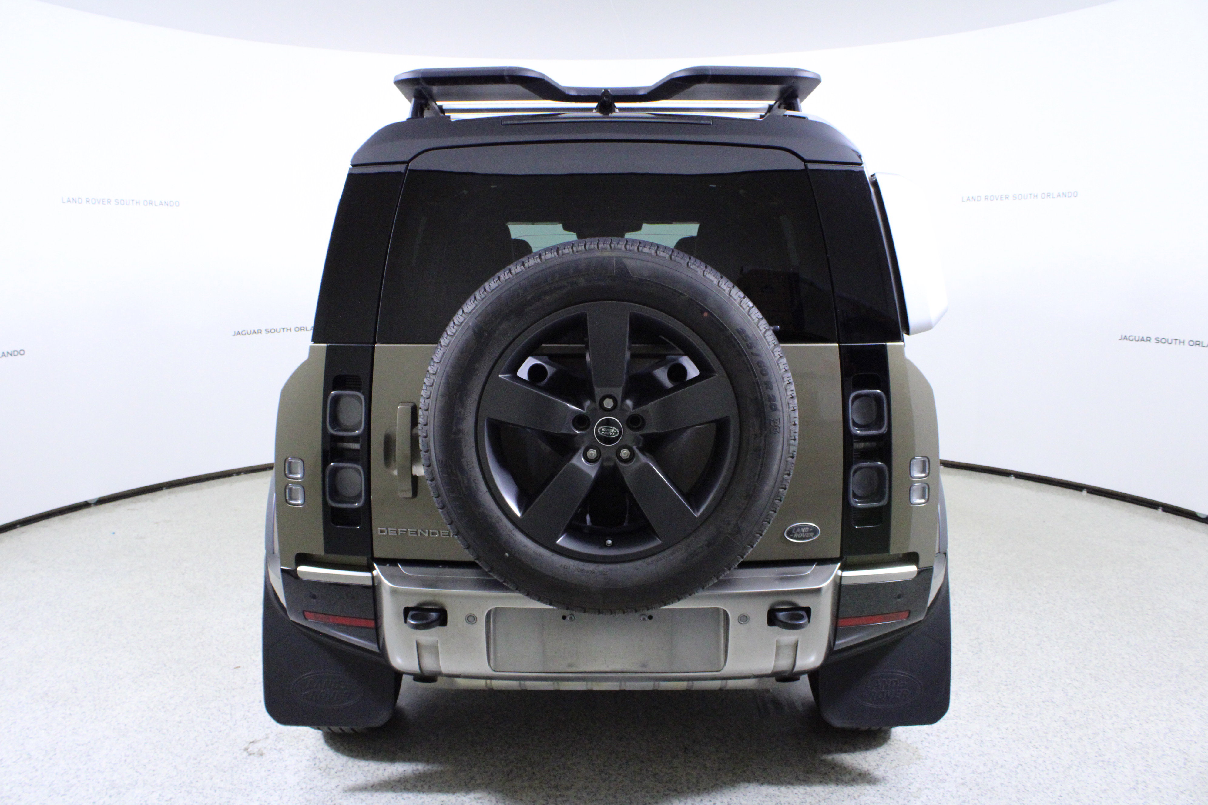 Used 2020 Land Rover Defender 110 X image 6