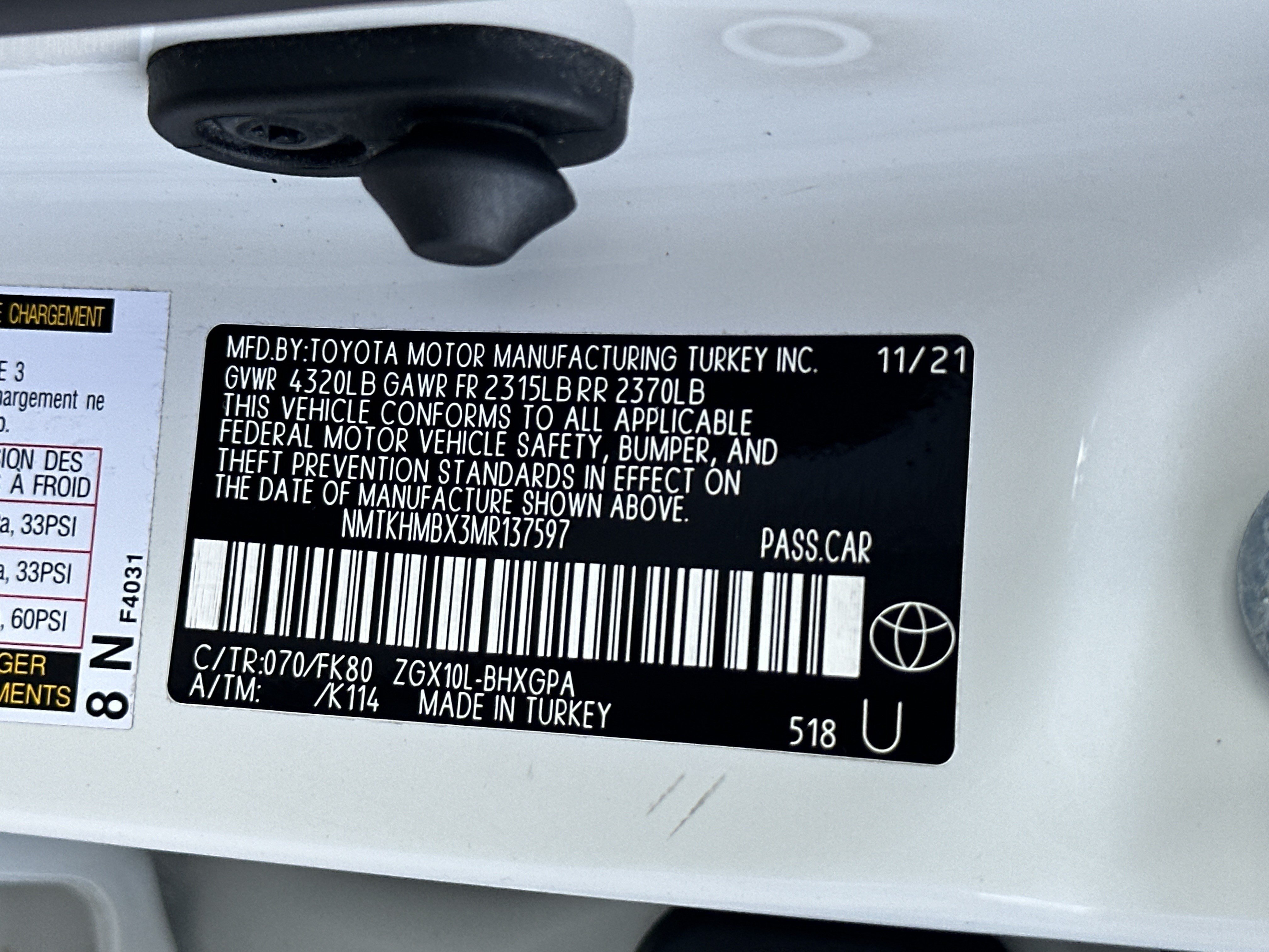 Used 2021 Toyota C-HR XLE FWD image 35