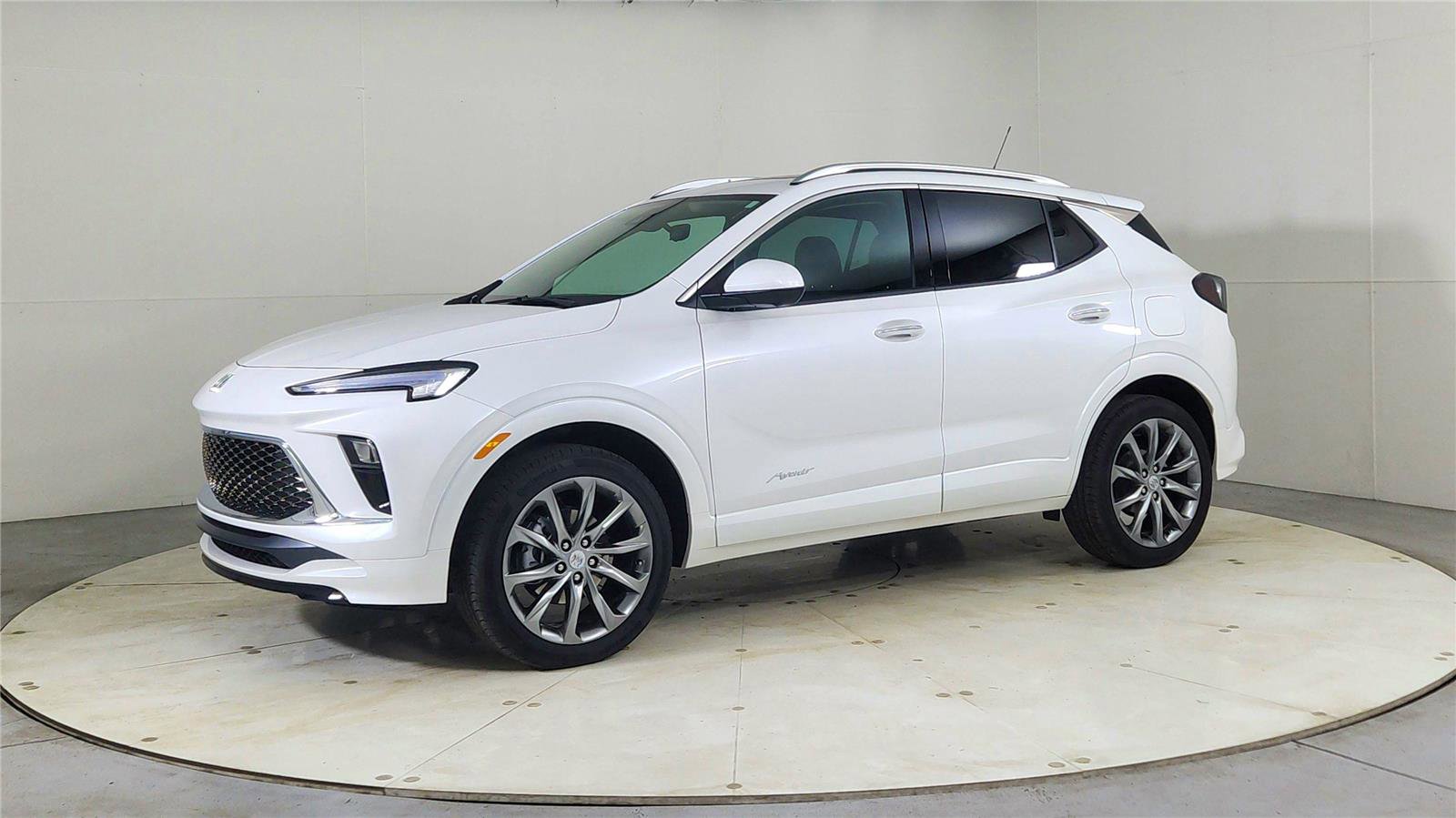 Used 2026 Buick Encore GX Avenir w/ Avenir Technology Package image 3