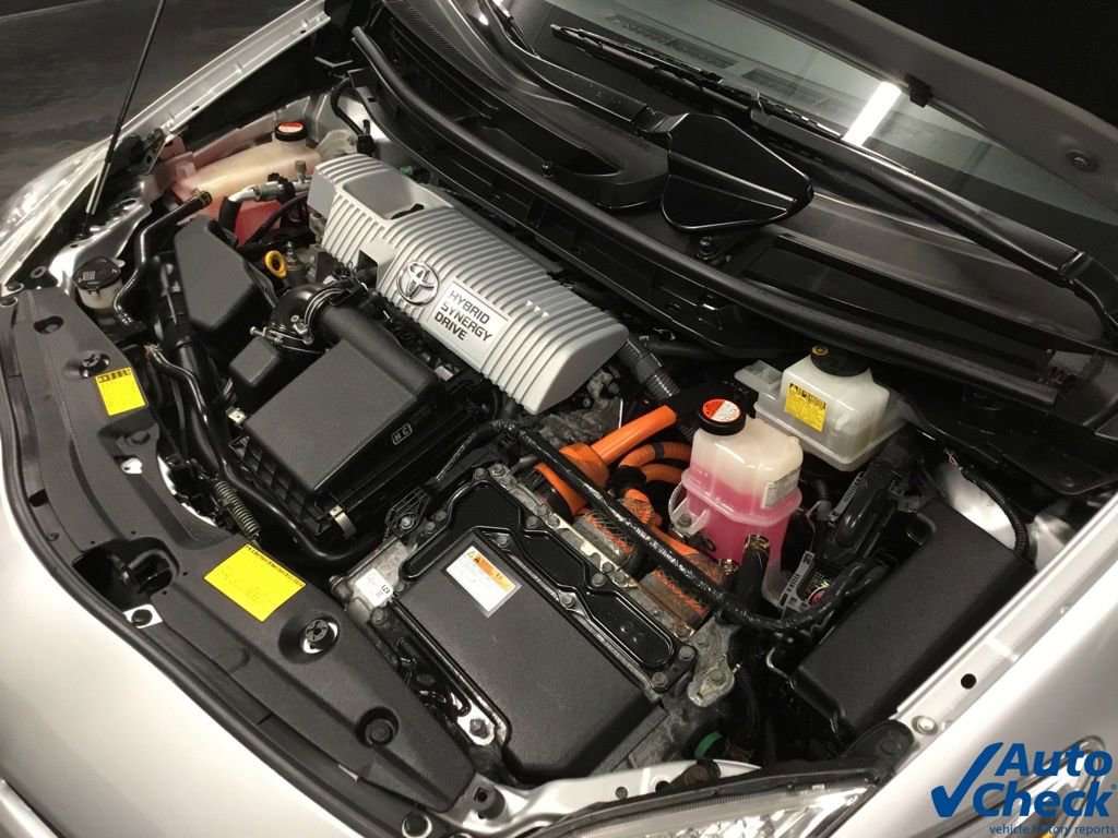 Used 2015 Toyota Prius Three w/ Solar Roof Package image 46