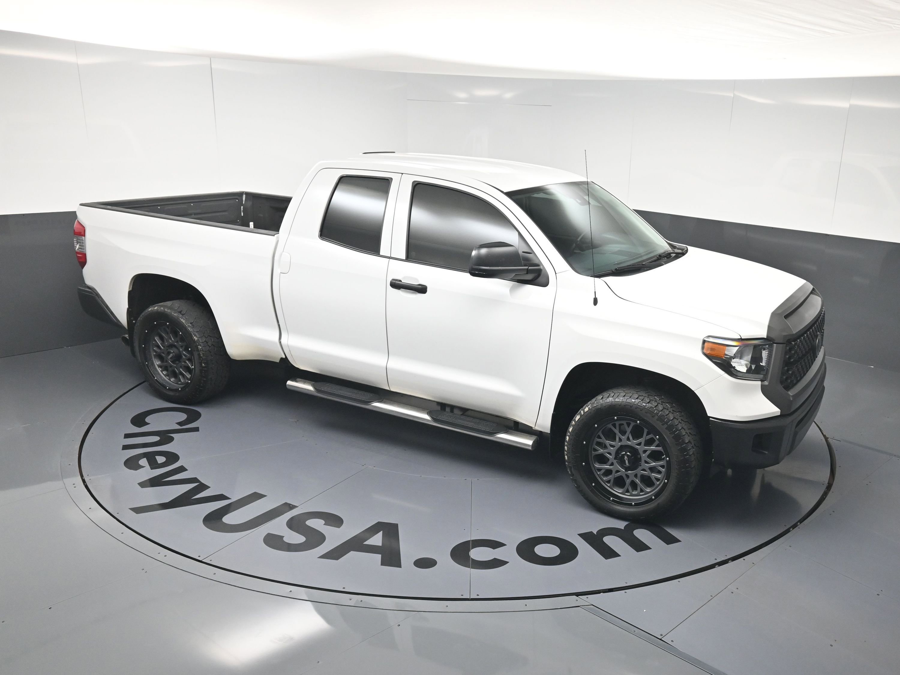 Used 2018 Toyota Tundra SR image 32