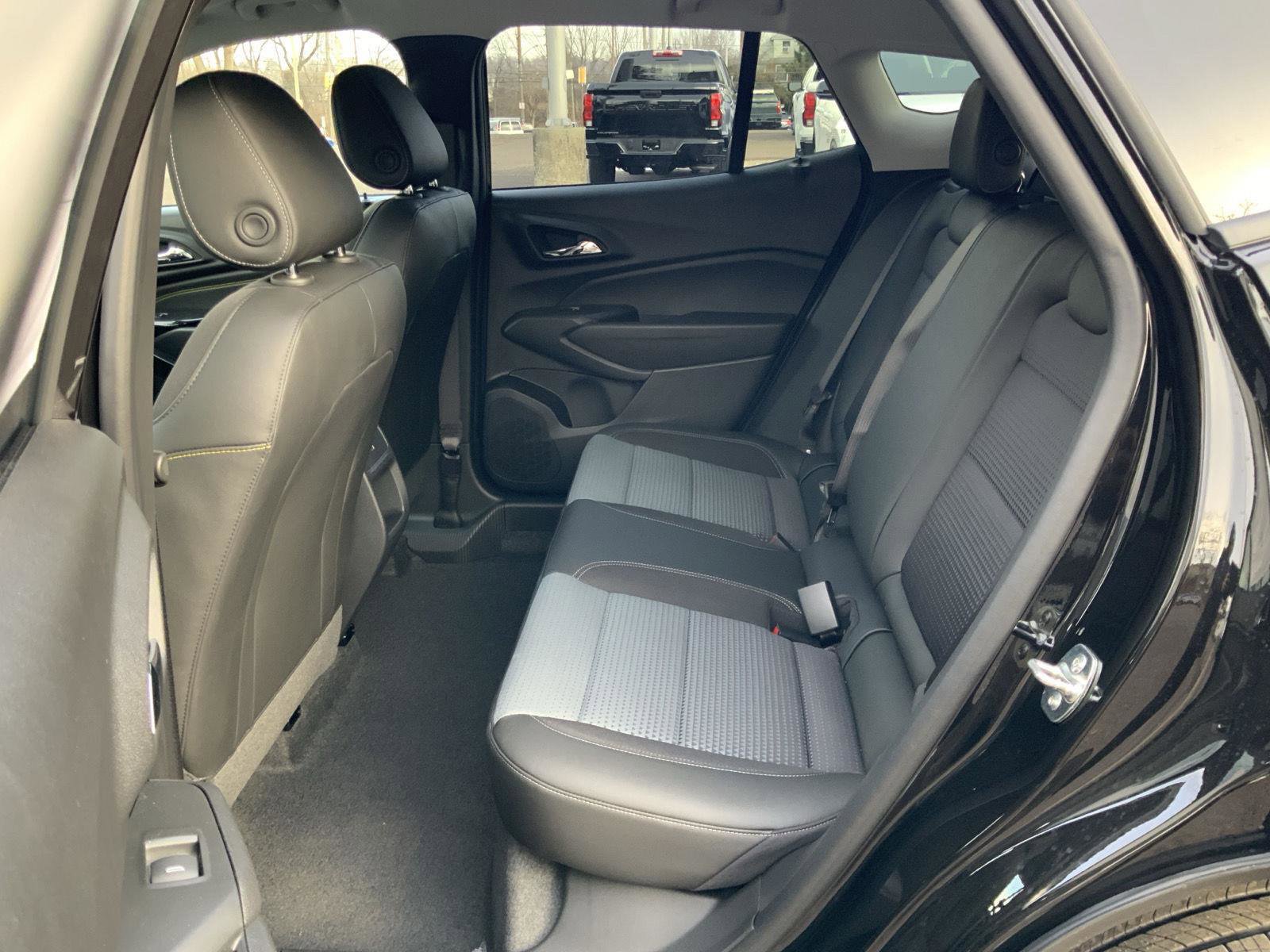 New 2026 Chevrolet Trax LT w/ Driver Confidence Package image 11