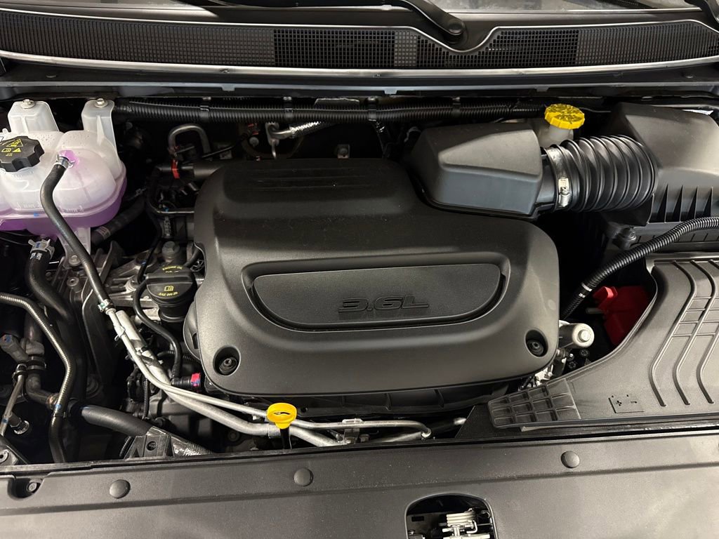 New 2026 Chrysler Pacifica Limited image 23