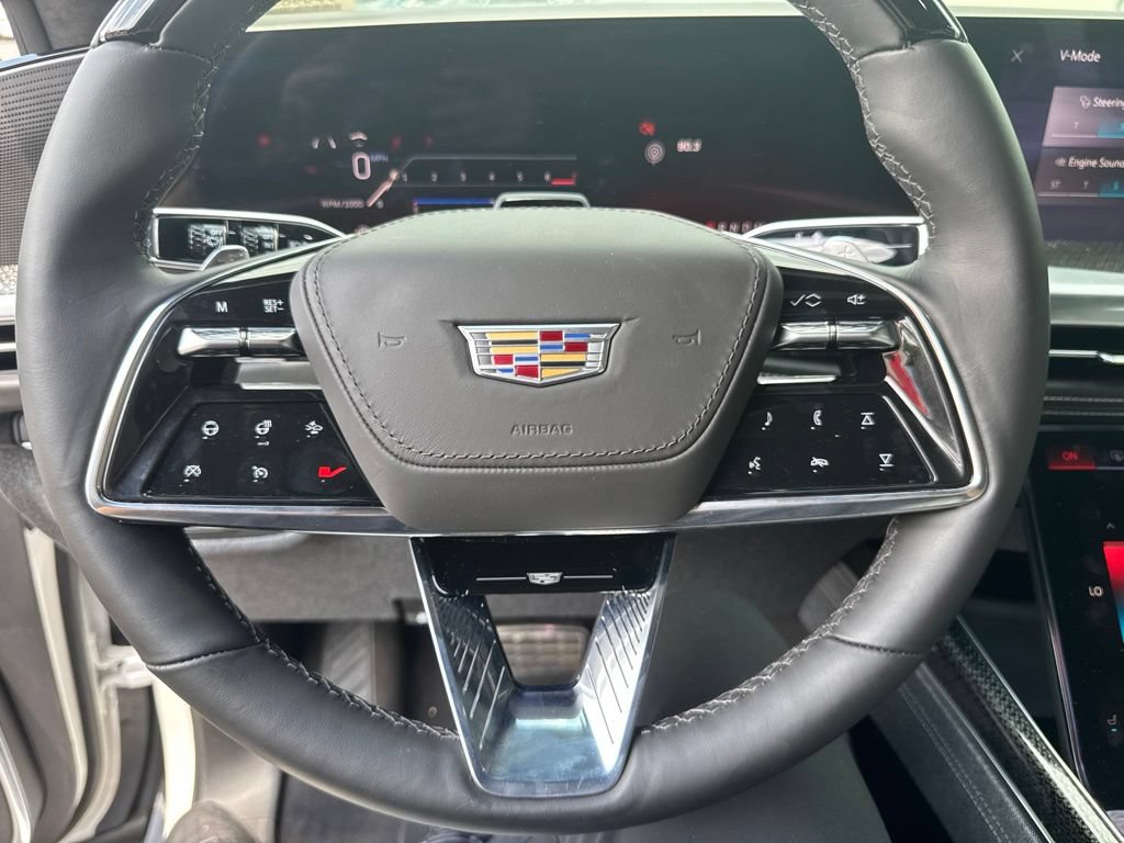 Used 2025 Cadillac Escalade ESV V AWD/4WD image 20