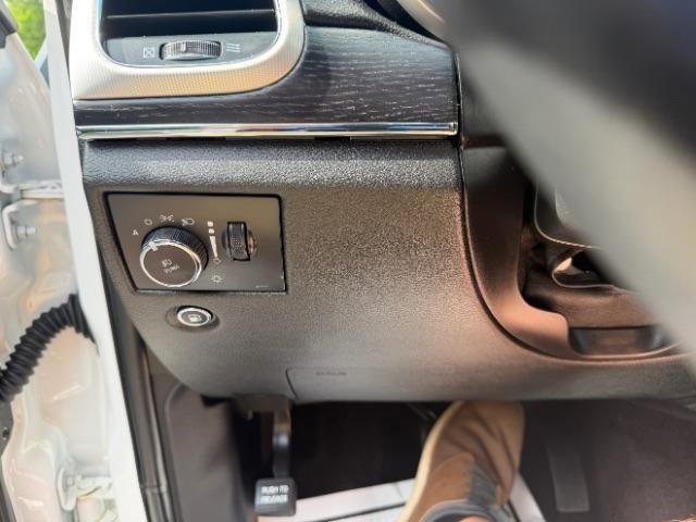 Used 2018 Jeep Grand Cherokee Summit AWD/4WD image 26
