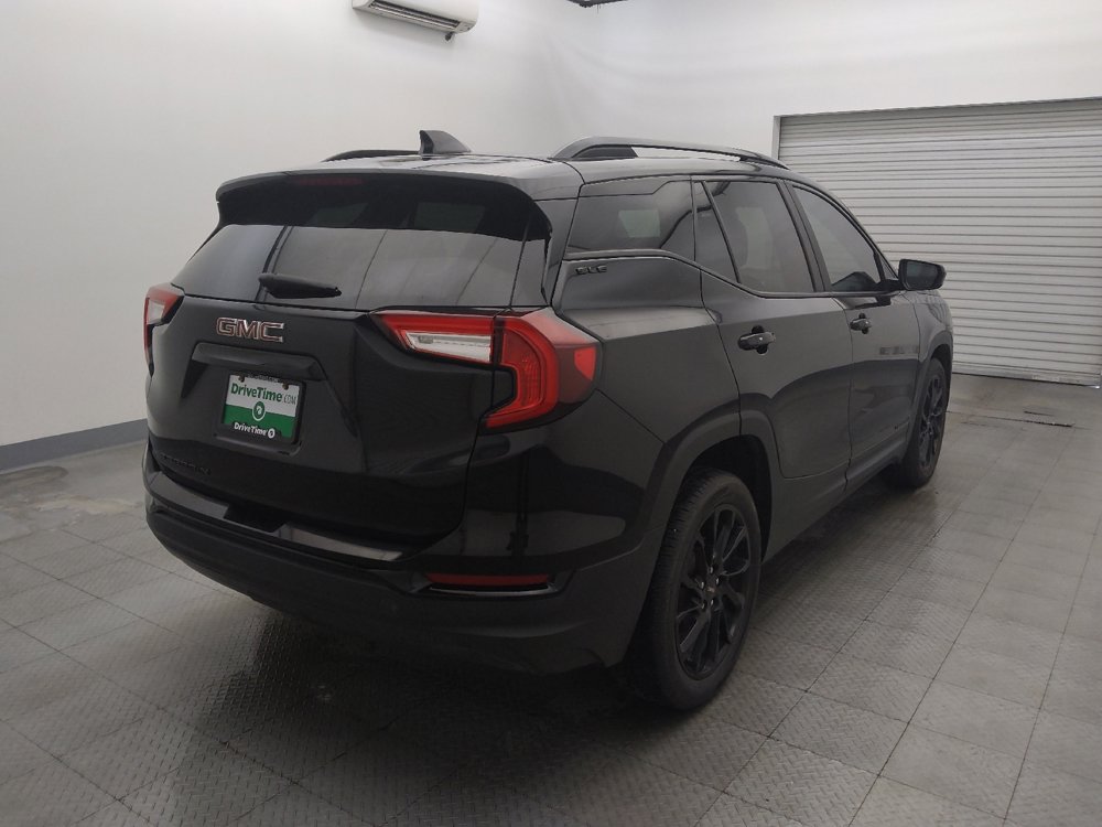 Used 2023 GMC Terrain SLE w/ Driver Convenience Package FWD image 9
