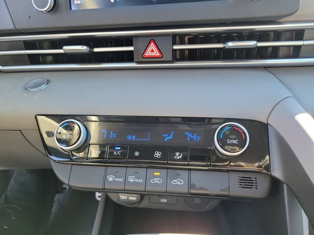 Used 2025 Hyundai Elantra Sport image 27