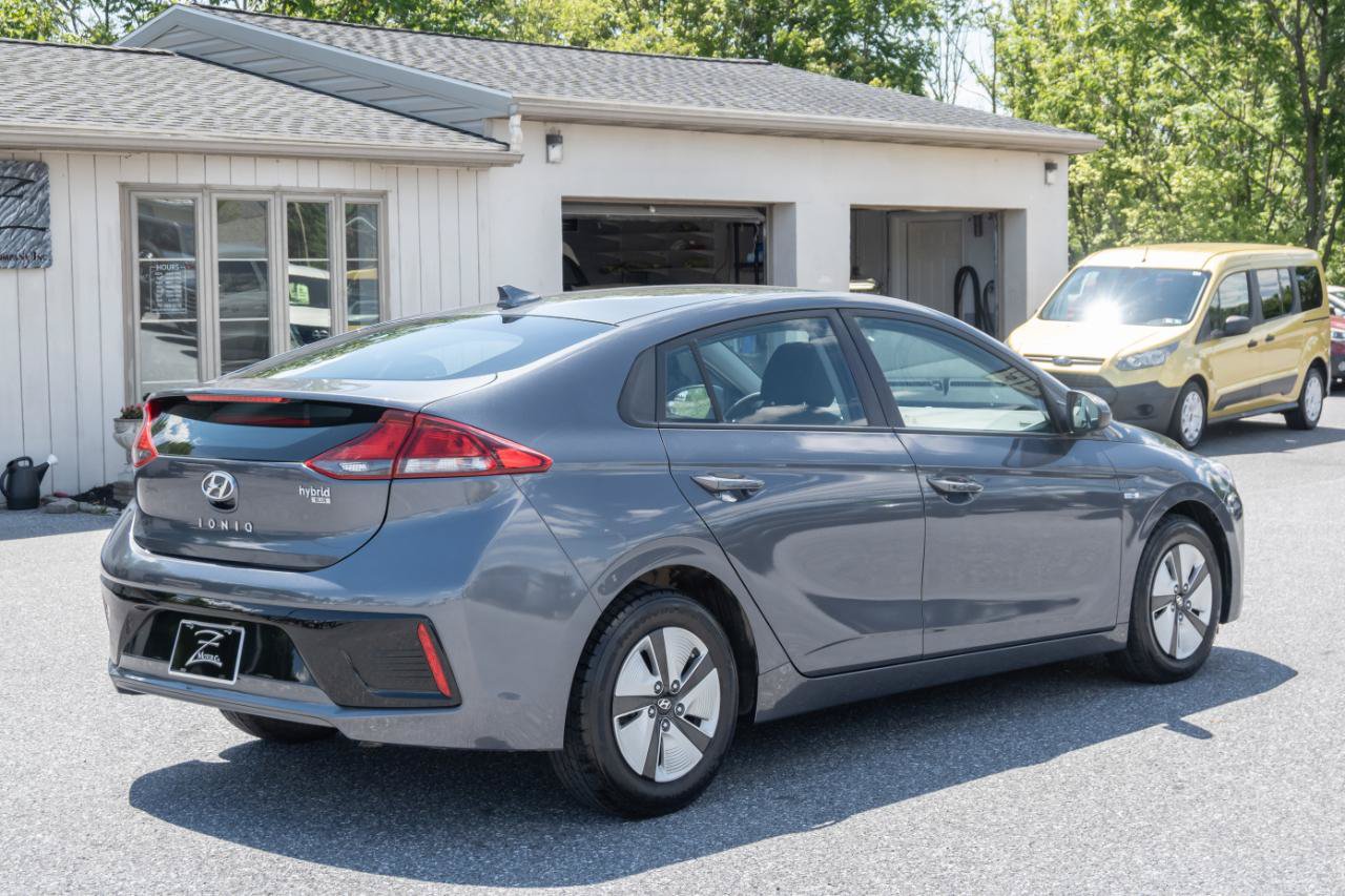 Used 2018 Hyundai Ioniq Blue FWD image 10