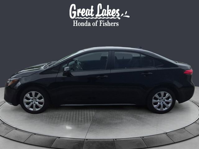 Used 2025 Toyota Corolla LE FWD image 2