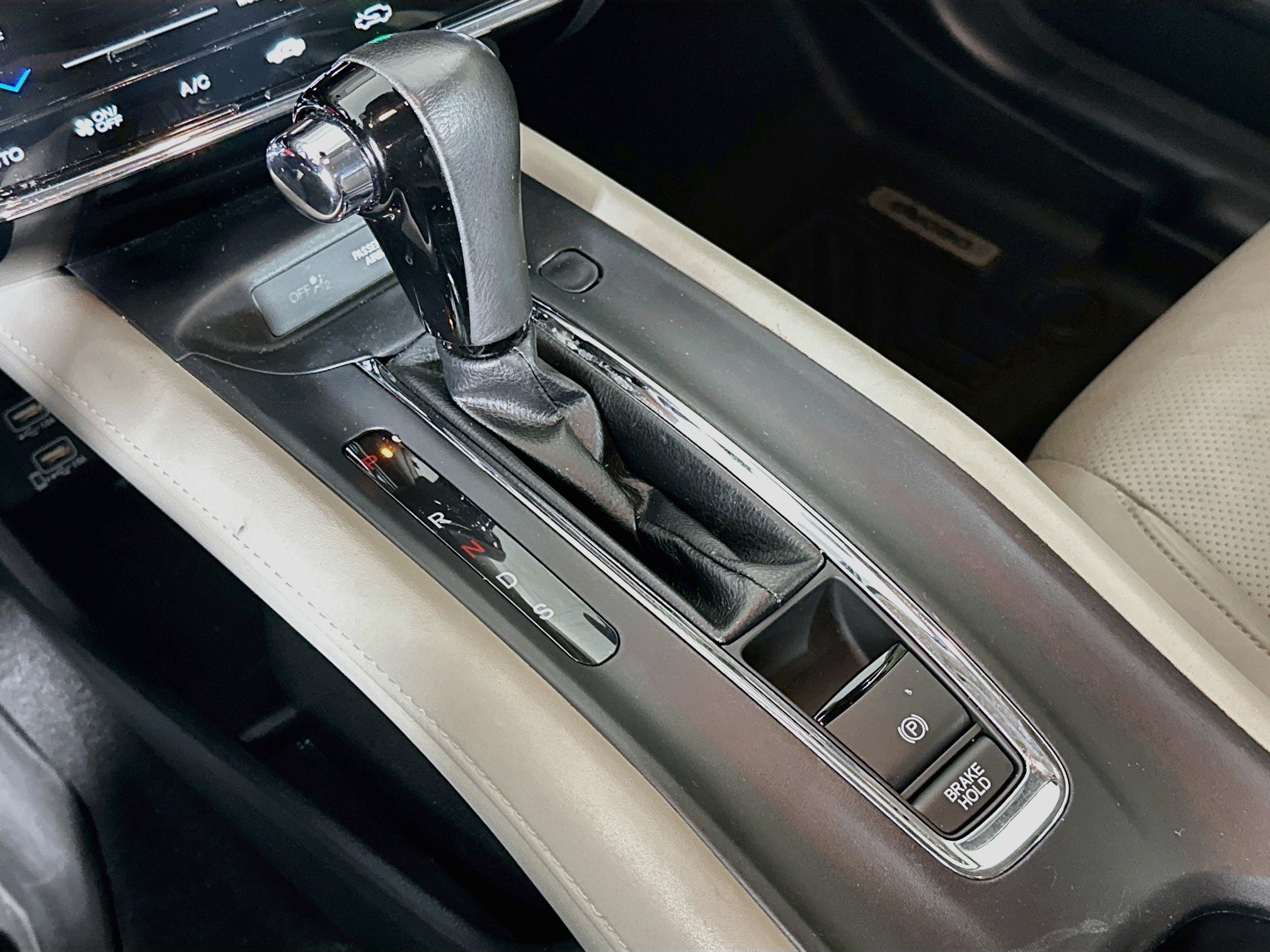 Used 2019 Honda HR-V EX-L image 23