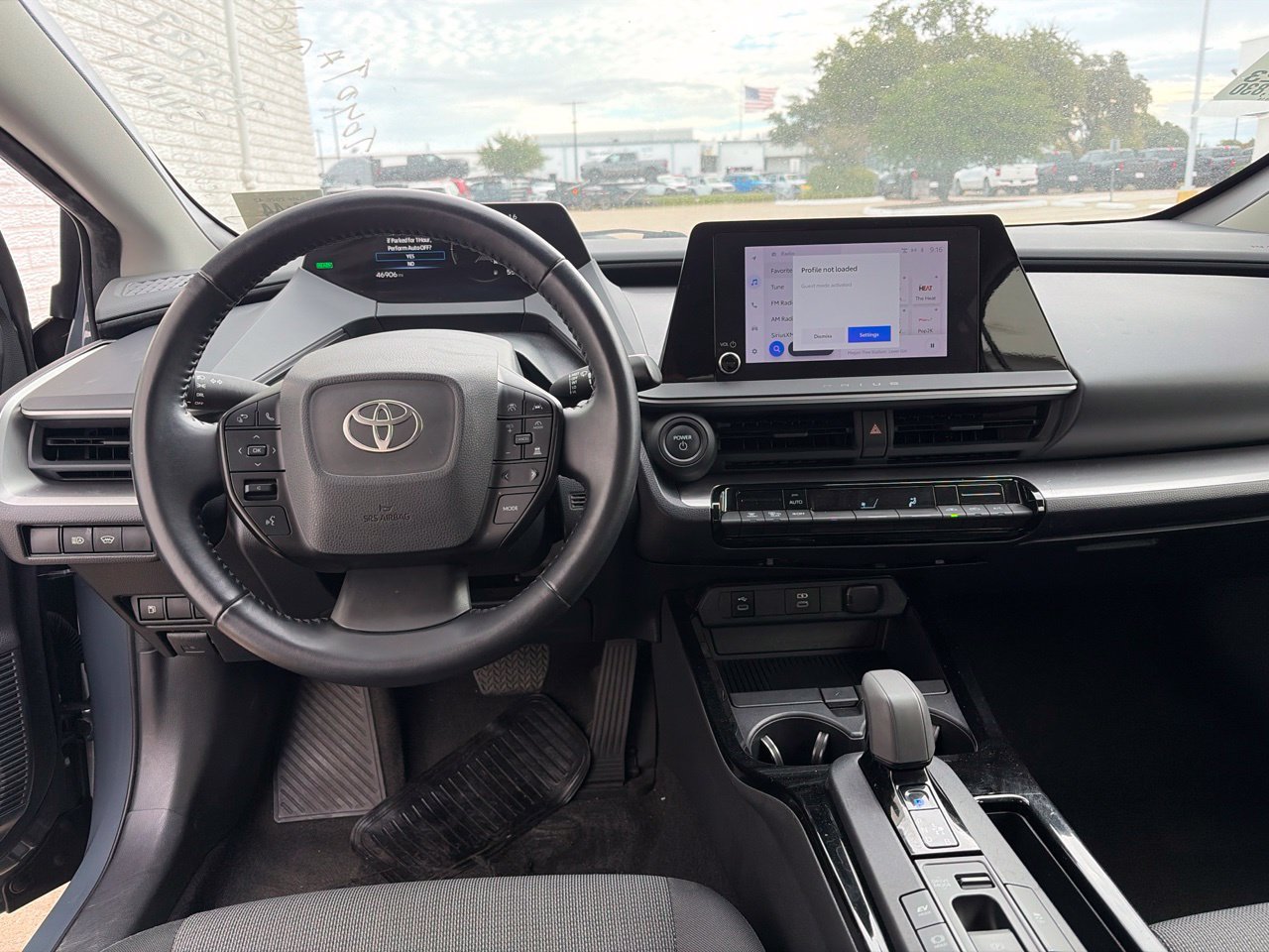 Used 2023 Toyota Prius LE FWD image 12
