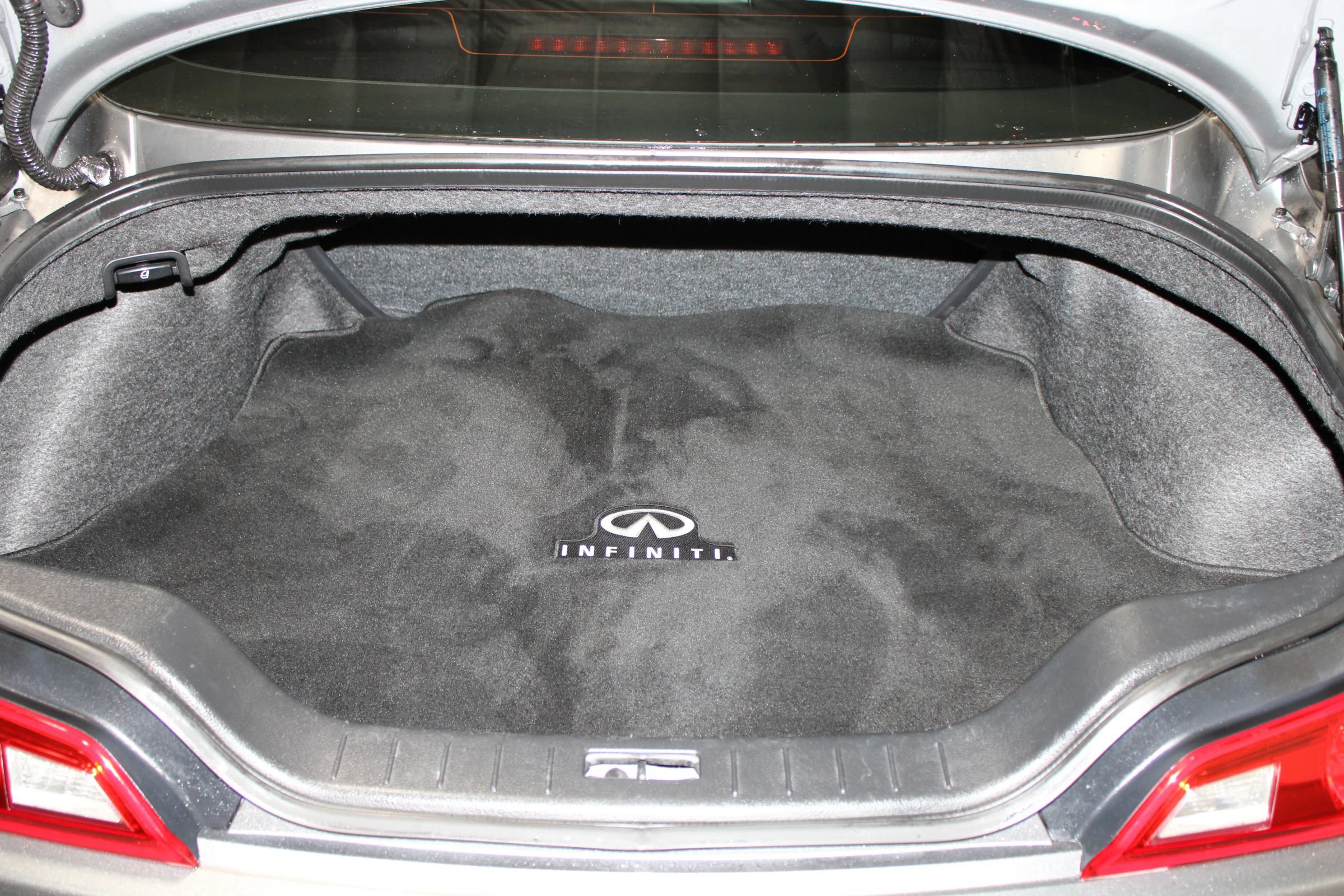 Used 2011 INFINITI G37 Journey w/ Premium Pkg RWD image 34