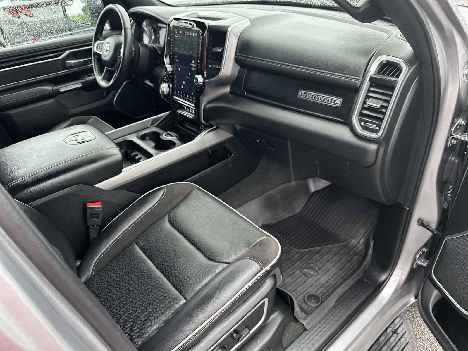 Used 2023 RAM 1500 Laramie AWD/4WD image 25
